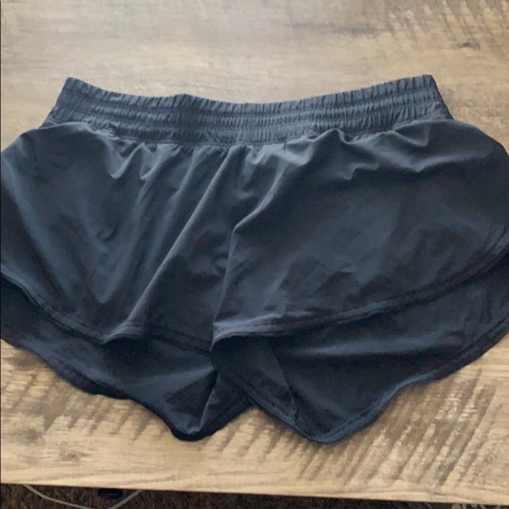 Lululemon size 8 shorts